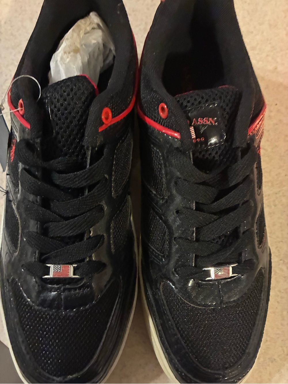 U.S. Polo Assn. Men's Black Tennis Shoes Red Logo Size 9.5